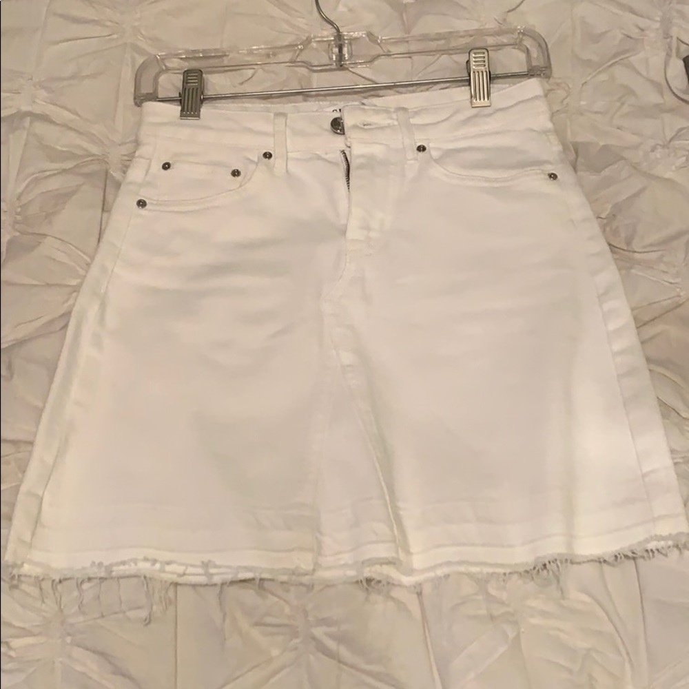 White Guess Denim skirt